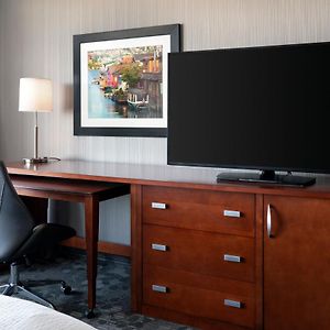King Room Mobility accessible
